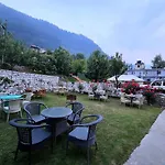 Hill River Resort By West Western